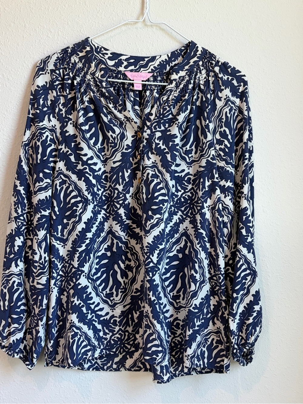 Lily Pulitzer Women’s Elsa Silk Blouse Navy Coral Pattern XS